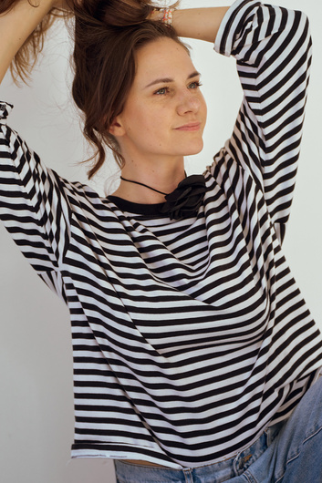  Longsleeve Long Story Strip